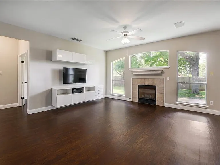 7116 Black Rock Bnd — Photo 4