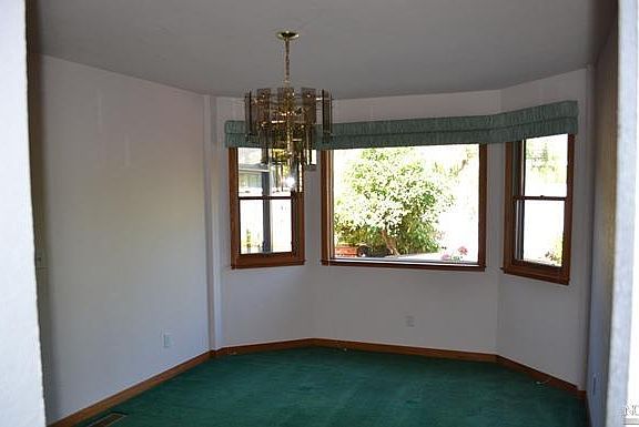 5th image of 1435 Pheasant Dr