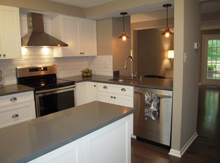 1645 Fieldthorn Dr, Reston, VA 20194