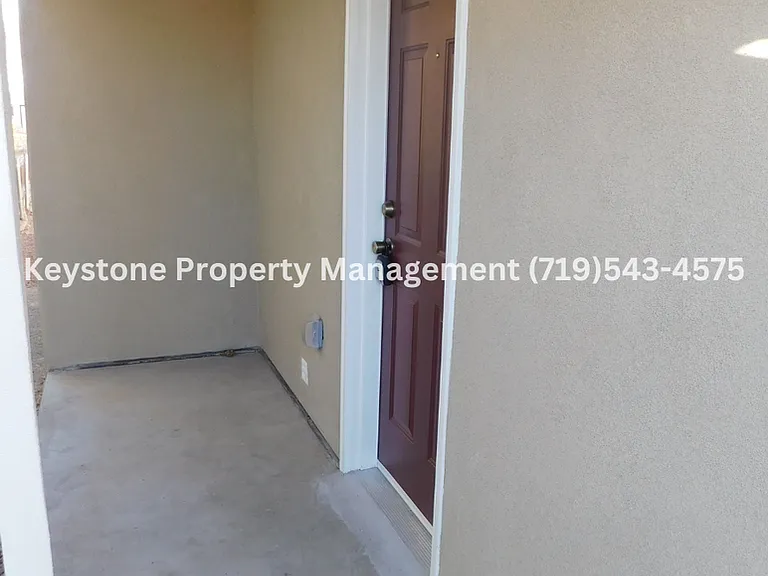 1410 Spruce St — Photo 15