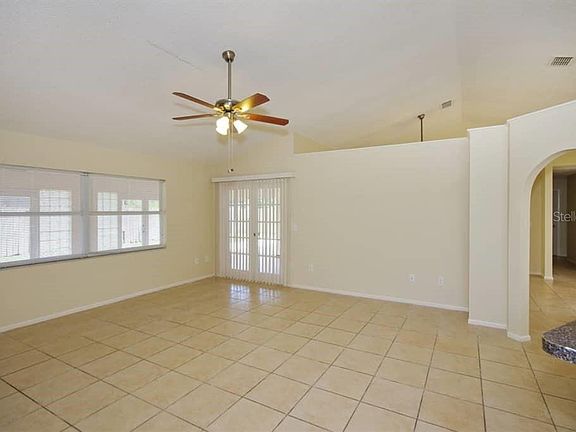4th image of 2519 Smithfield Dr #4