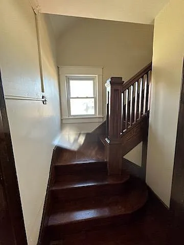 947 Hill St — Photo 13
