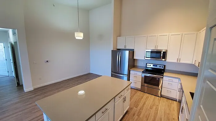 17297 Wilde Ave #305 — Photo 4