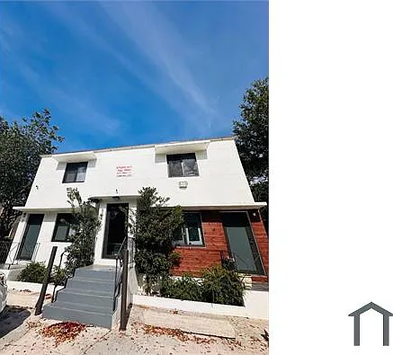 5541 NW Miami Ct #3
