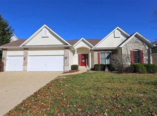 1325 Avondale Spring Dr, O'Fallon, MO 63368