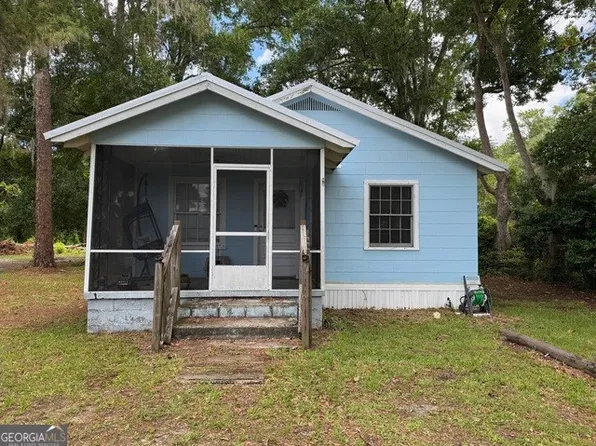 517 E Williams St, Kingsland, GA 31548