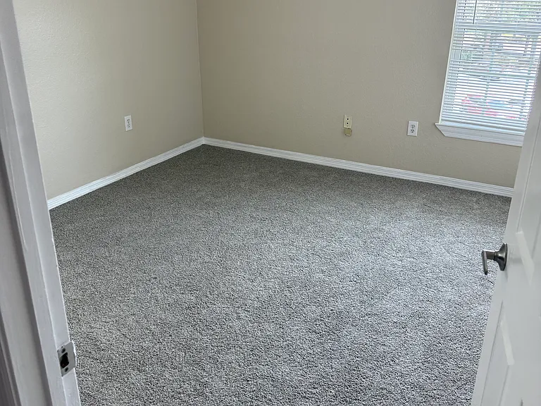 5475 Vineland Rd #8313 — Photo 40