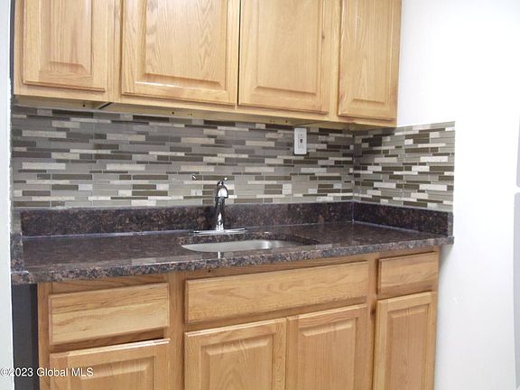 2nd image of 147 Eagle St APT 1