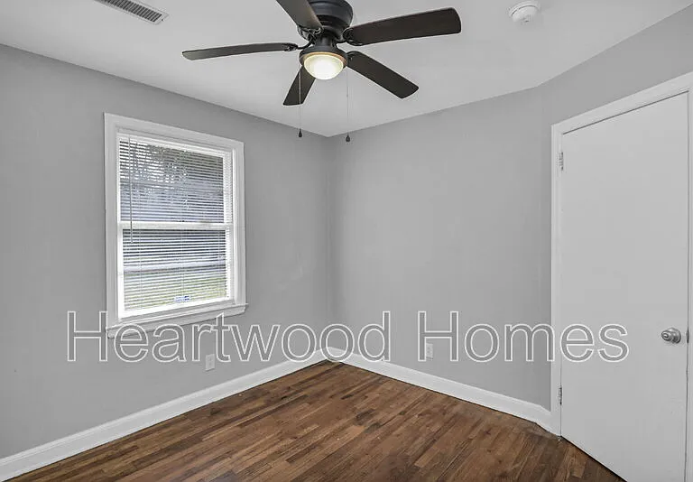 3300 Margrave Rd #B — Photo 16