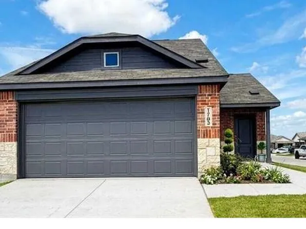 1703 Crossbill St, Forney, TX 75126