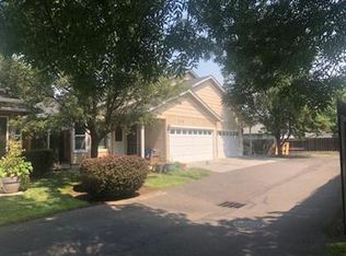 3172 Forest Hills Dr APT B, Medford, OR
