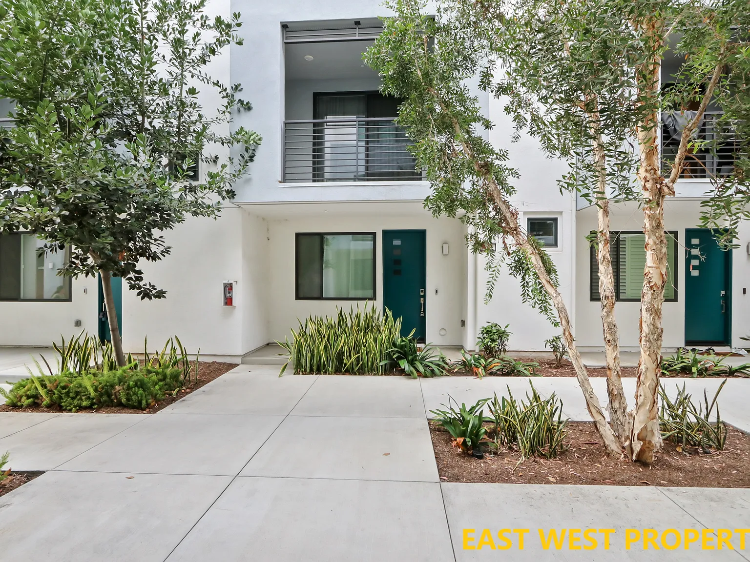 3 bed, 2.5 bath, 1757 sqft, $4,500 — Photo 3