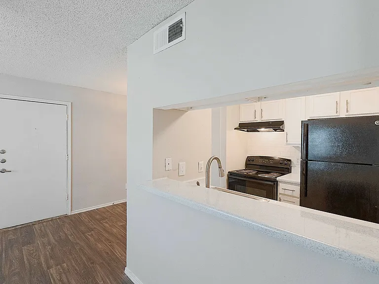 City Crest Apartments — Photo 50