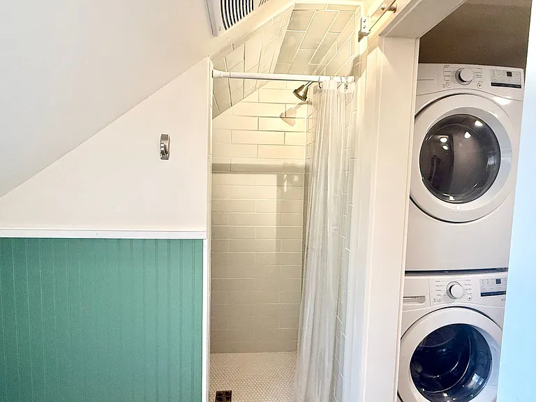 105 Brackett St #3 — Photo 27
