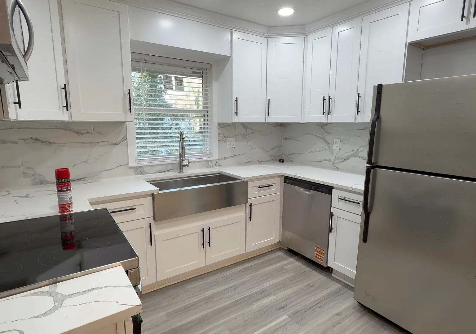 3 bed, 1.5 bath, 1300 sqft, $1,700 — Photo 1