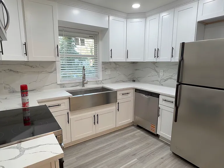 1132 Grace Dr — Photo 1