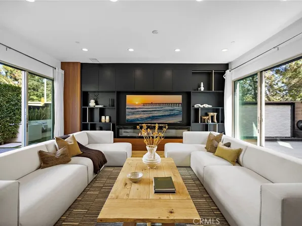 51 Fenway, Irvine, CA 92620