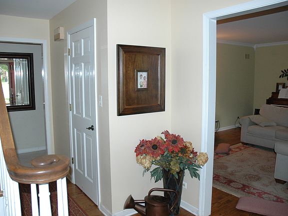 3rd image of 1319 Brush Hill Cir