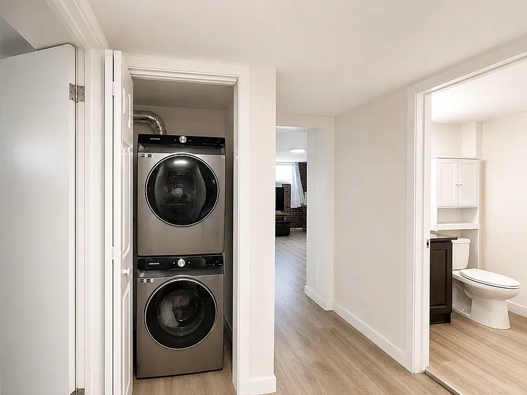 95 Diffin Dr — Photo 8