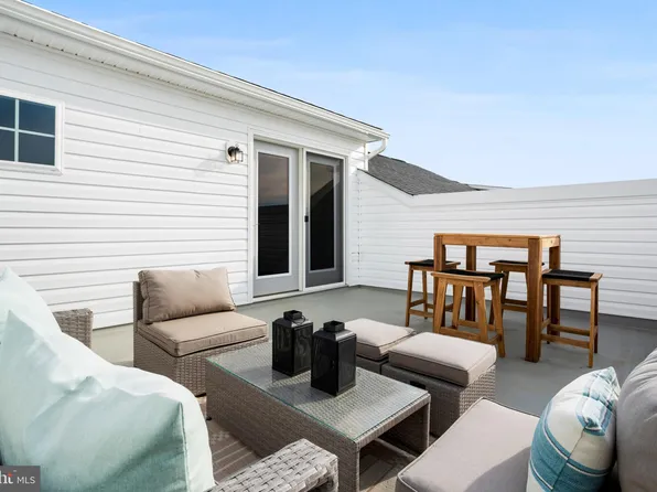 629 Hemsworth Ln, Winchester, VA 22601