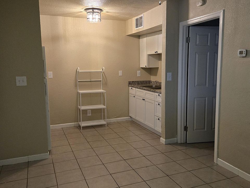 Brand new kitchen cabinets and counter.