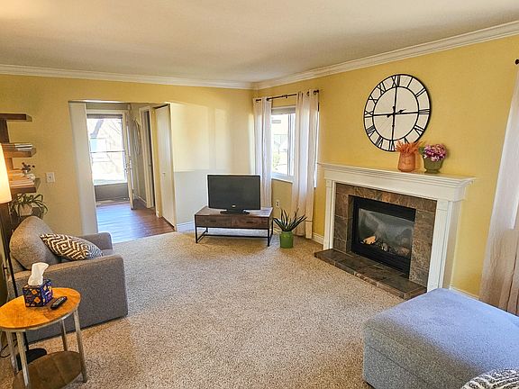 5th image of 160 Carberry Hill Ct