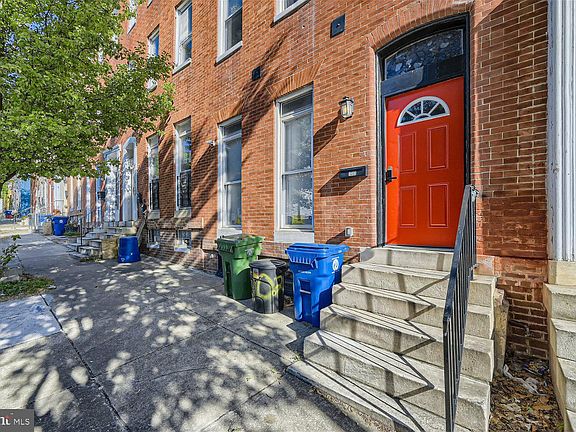 2nd image of 1702 W Lombard St