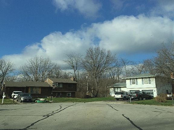 5th image of 2014 Newmarket Ct