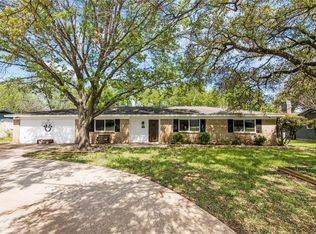 735 N Old Robinson Rd, Robinson, TX 76706