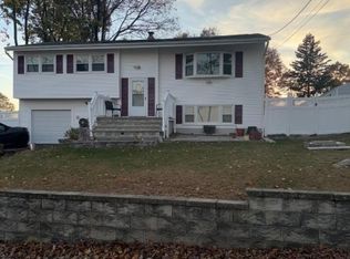 30 Point Pleasant Rd, Hopatcong, NJ 07843