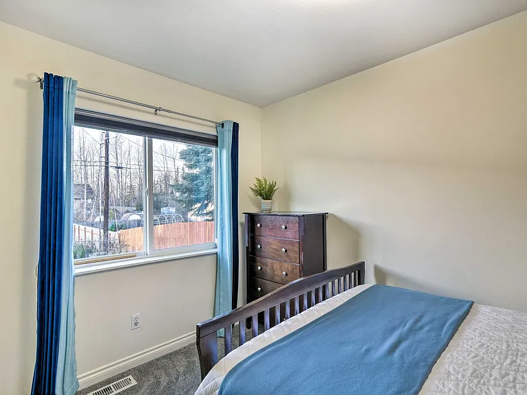 2432 Glacier St — Photo 21