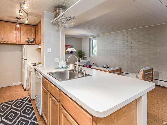4th image of 1343 N High St APT 9