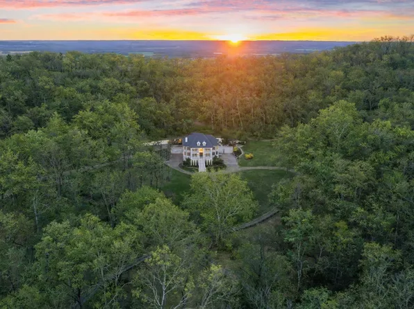 2183 S Berrys Chapel Rd, Franklin, TN 37069