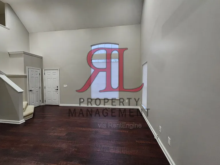 6716 Bethany Dr — Photo 8