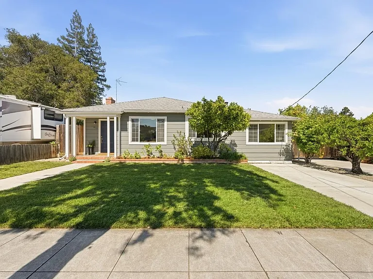 410 Wilton Ave — Photo 1