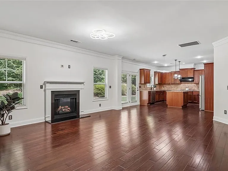 5811 Kendrix Ridge Dr — Photo 15