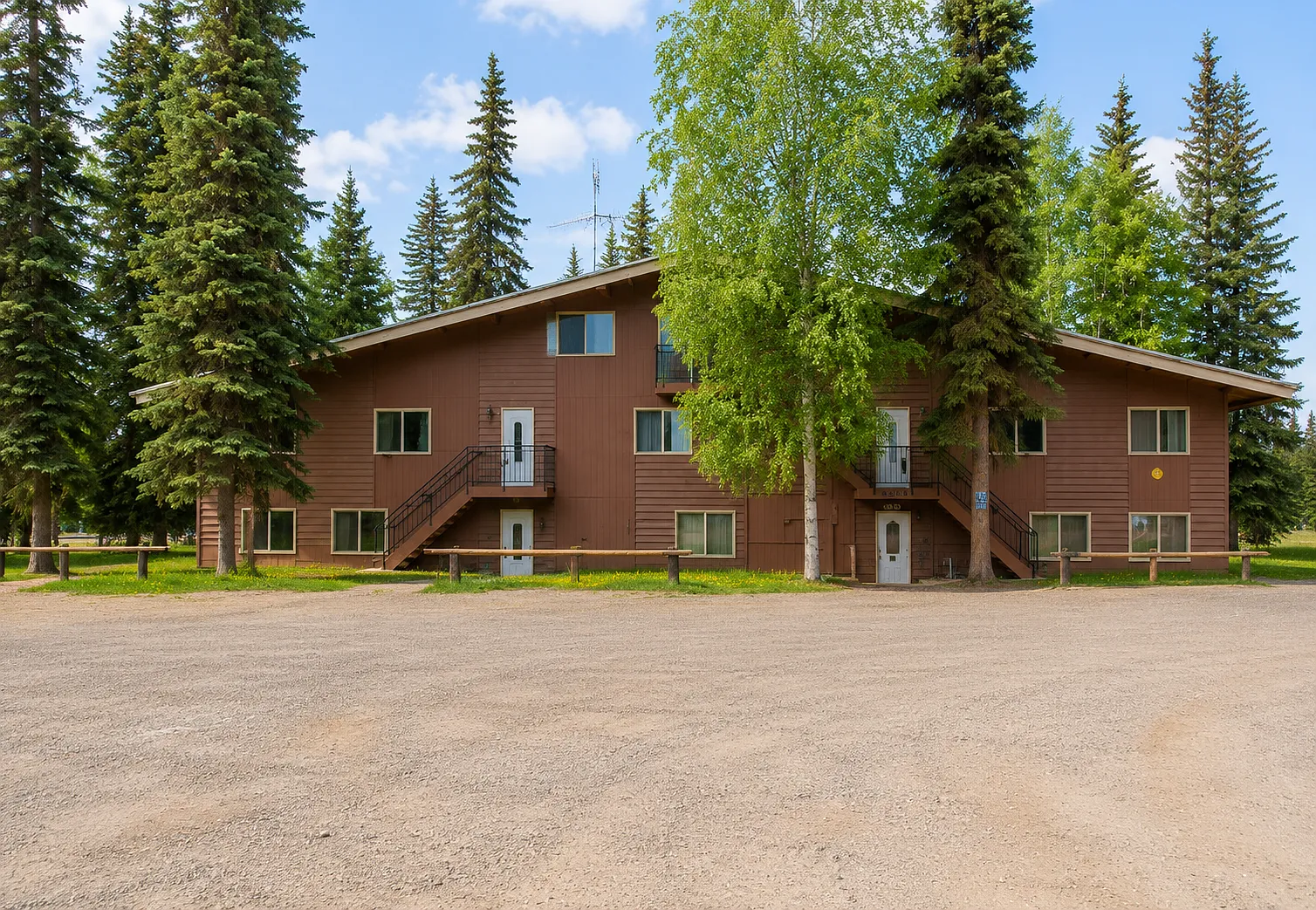Lakefront Apartments for Rent in North Pole, AK | Beaver Lake Apartments — Photo 3