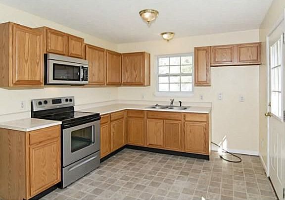 2nd image of 802 S Sheridan Ave