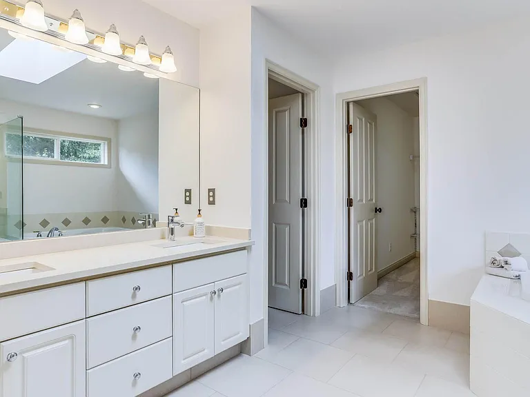 22503 NE 98th Pl — Photo 22