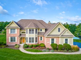 39W203 Cranston Rd, St Charles, IL 60175