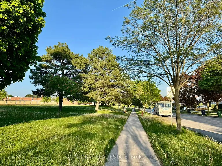 130 Micmac Cres #BASEMENT — Photo 12