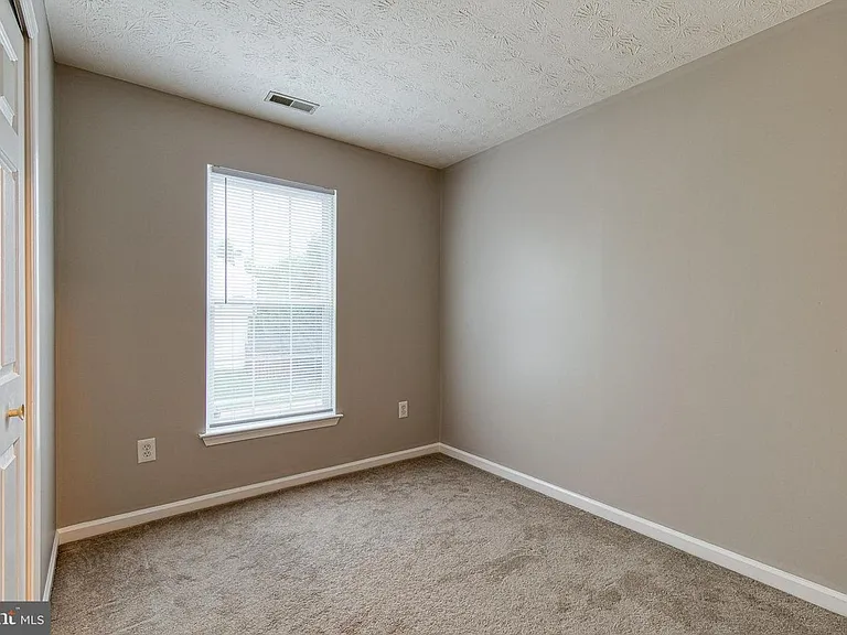 27 Silver Birch Ct — Photo 17