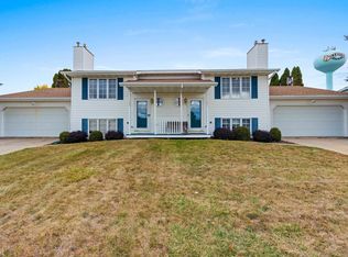 2795 Aquarius Rd, Green Bay, WI 54311