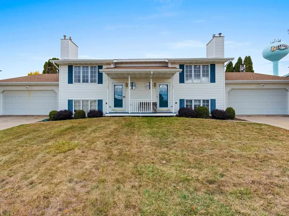 2795 Aquarius Rd, Green Bay, WI 54311