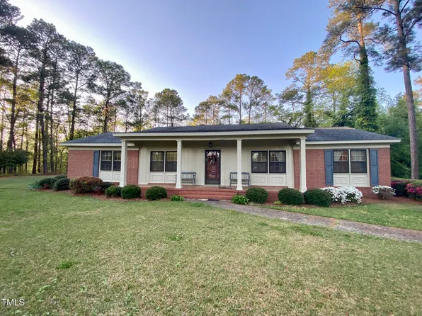 1004 Hillside Dr, Lillington, NC 27546