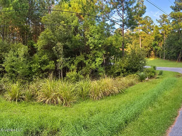 Bayou Dr, Bay Saint Louis, MS 39520