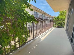4489 Murietta Ave, Sherman Oaks, CA 91423