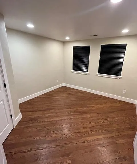Den