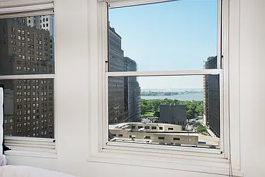 Rented by R New York