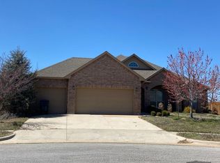 8705 Pikes Peak Rd, Yukon, OK 73099